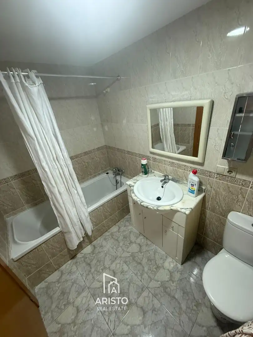 Badezimmer von Wohnung zum Verkauf in Manises