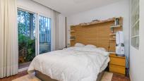 Bedroom of Flat for sale in  Barcelona Capital  with Balcony