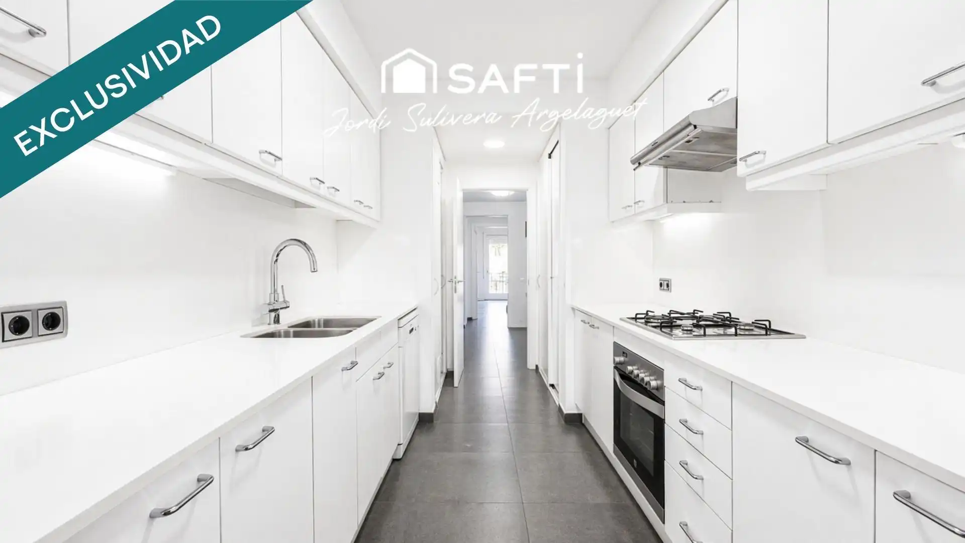 Kitchen of Flat for sale in Girona  with Air Conditioner, Heating and Terrace