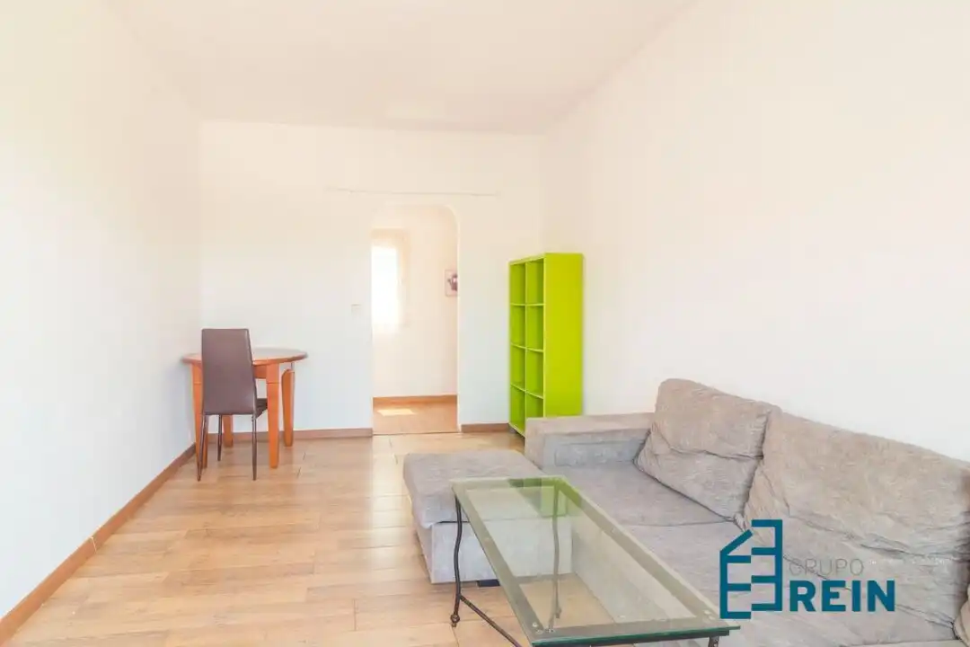 Living room of Flat for sale in Recas  with Air Conditioner, Heating and Terrace