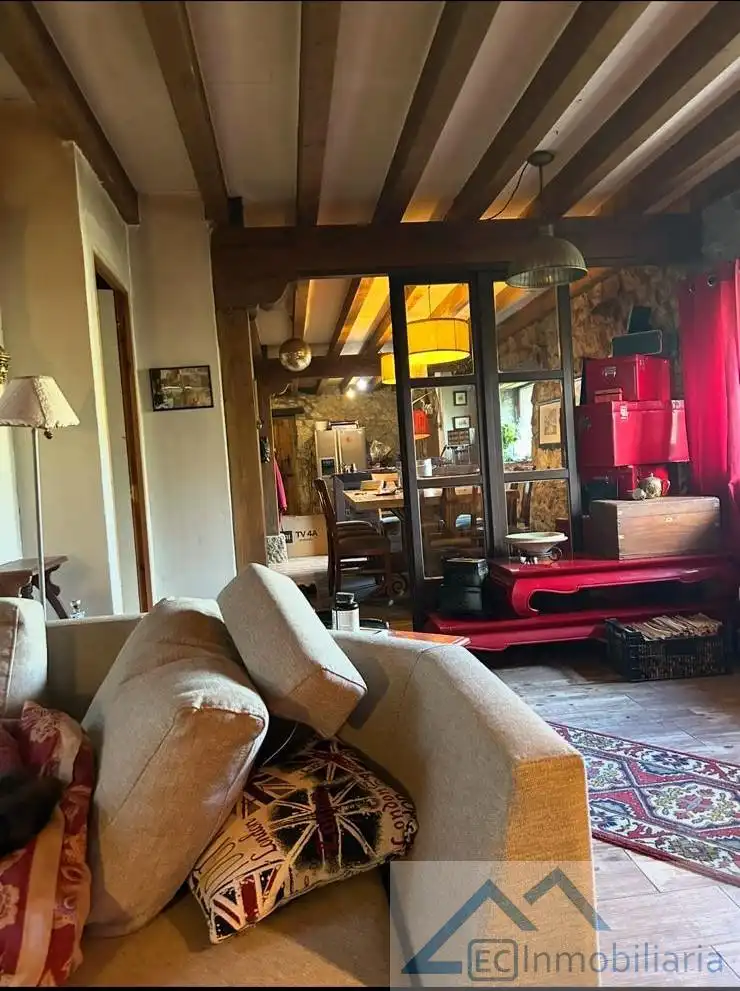 Sala d'estar de Finca rústica en venda en Liérganes