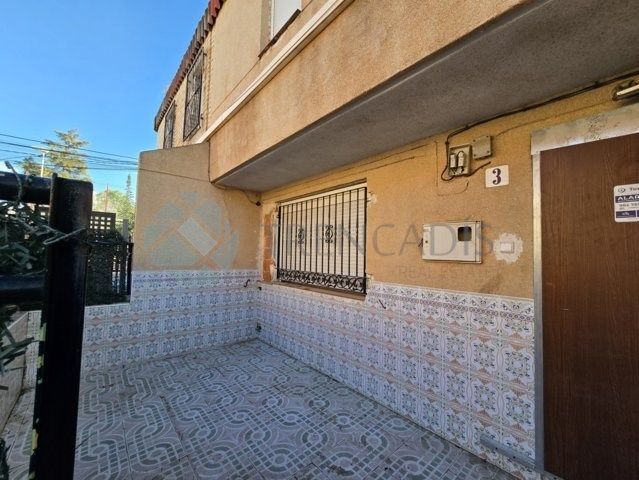 Exterior view of Single-family semi-detached for sale in  Murcia Capital