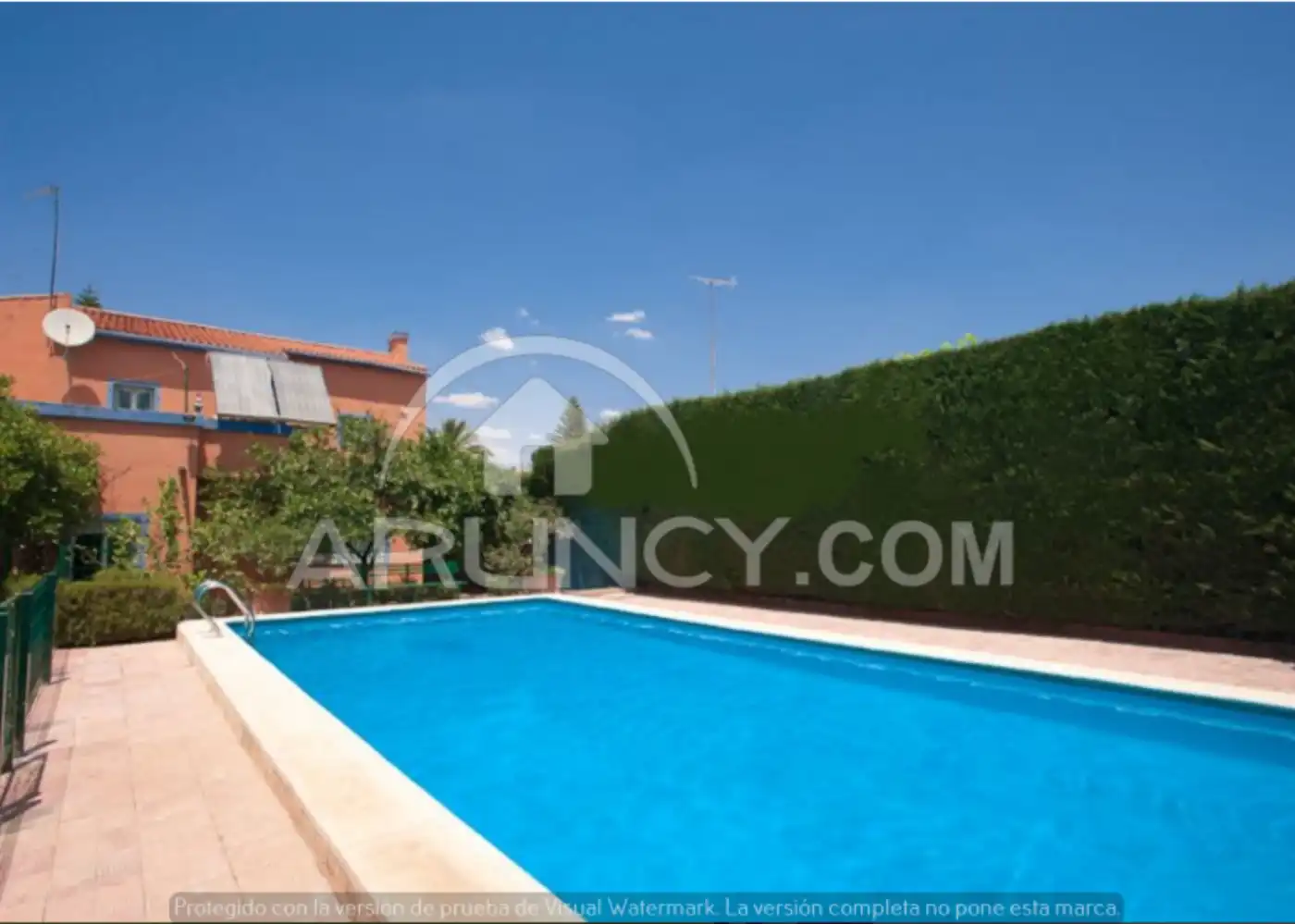 Piscina de Casa o chalet de alquiler en Alcalá de Guadaira con Aire acondicionado, Jardín privado y Terraza