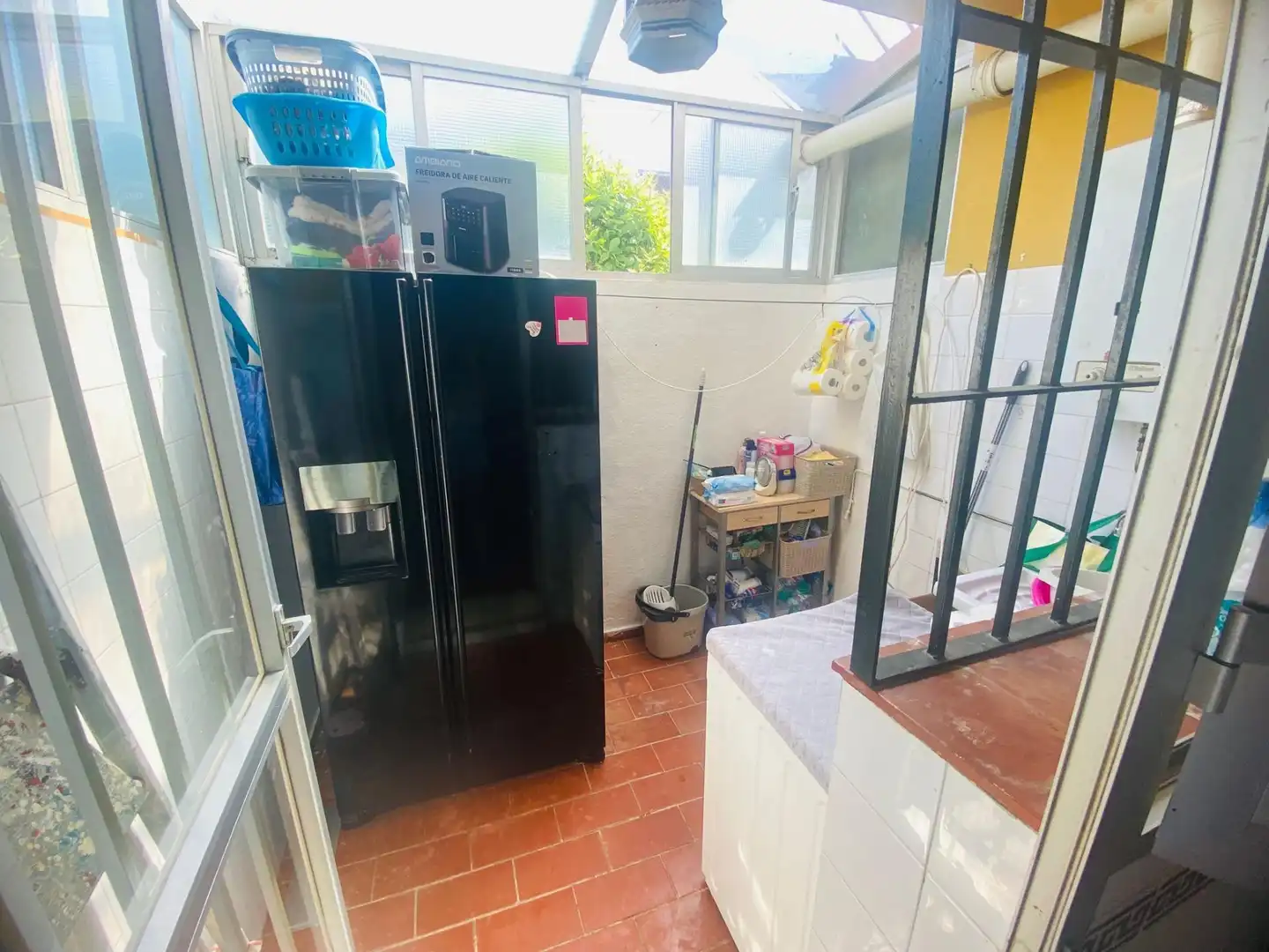 Cuina de Casa adosada en venda en Estepona amb Terrassa i Piscina comunitària