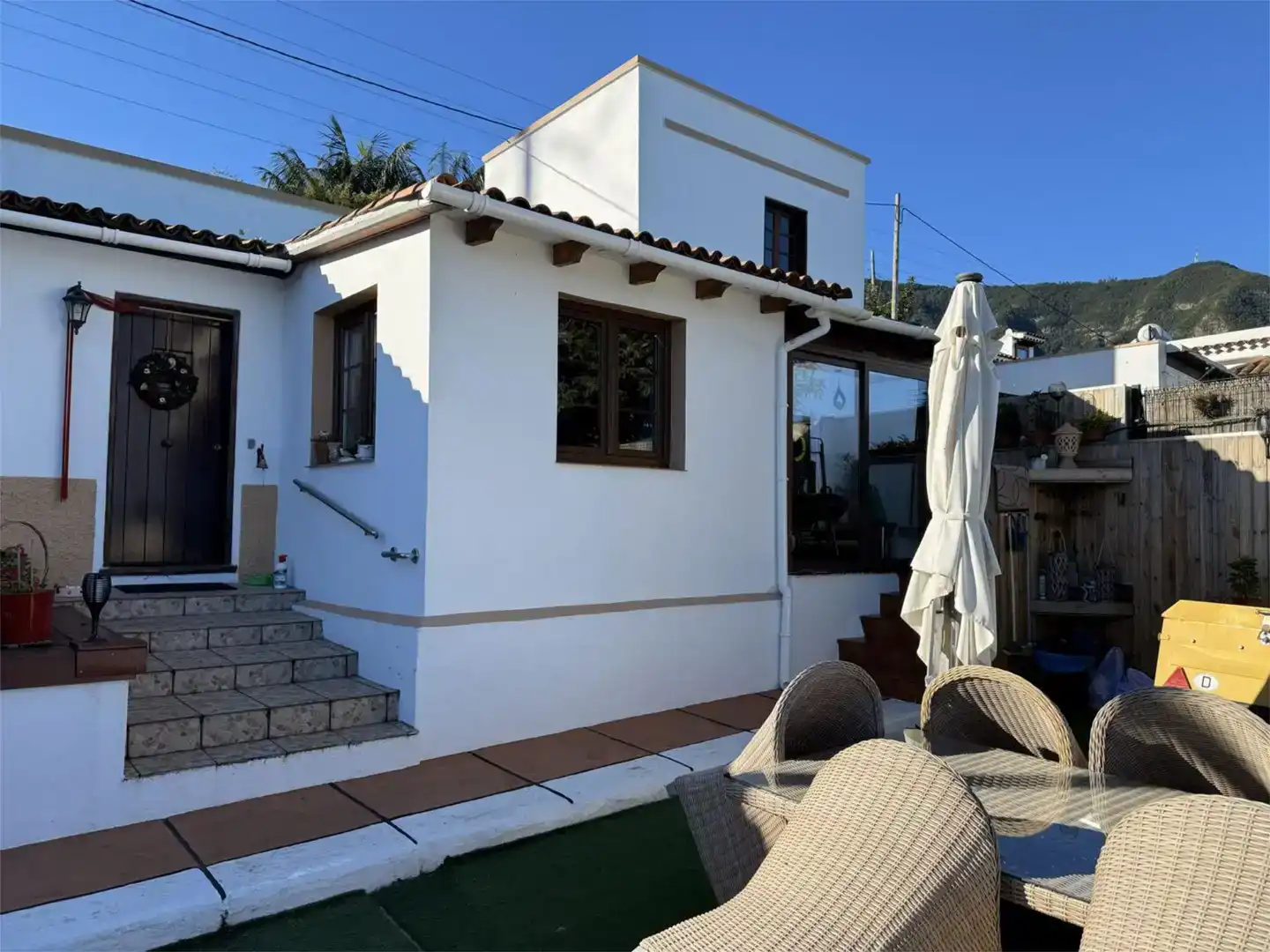 Vista exterior de Pis en venda en Los Realejos amb Piscina