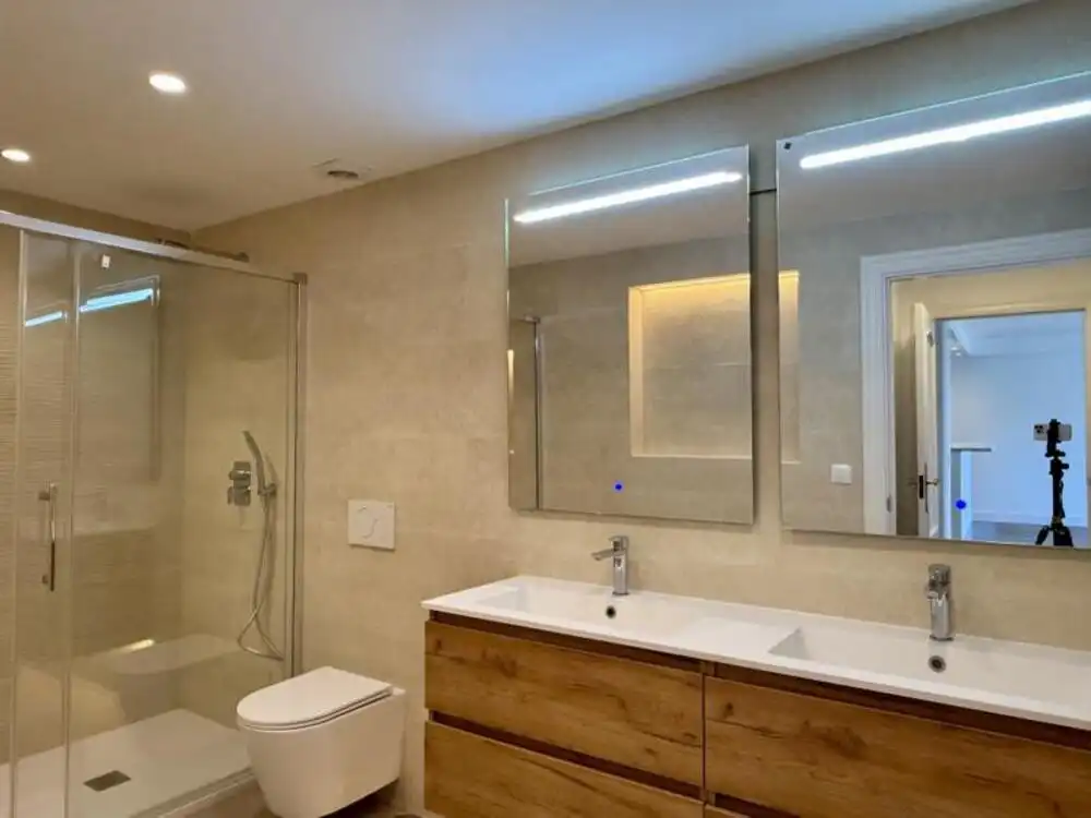 Bathroom of Apartments for sale in Estepona  with Air Conditioner, Terrace and Swimming Pool