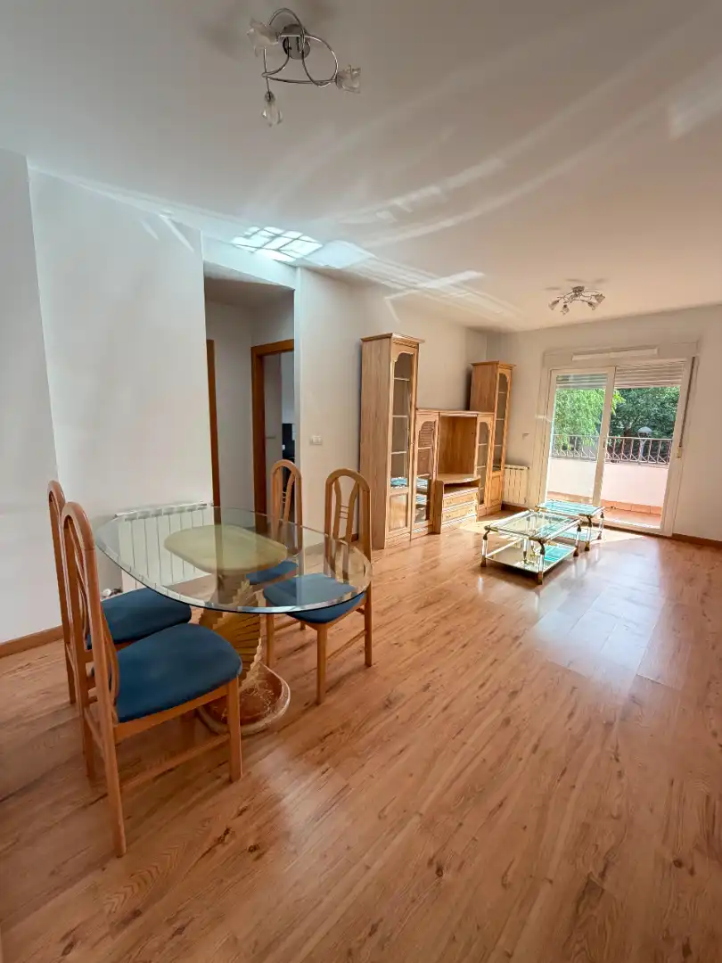 Wohnzimmer von Wohnung zur Miete in Maracena mit Heizung, Parkett und Terrasse