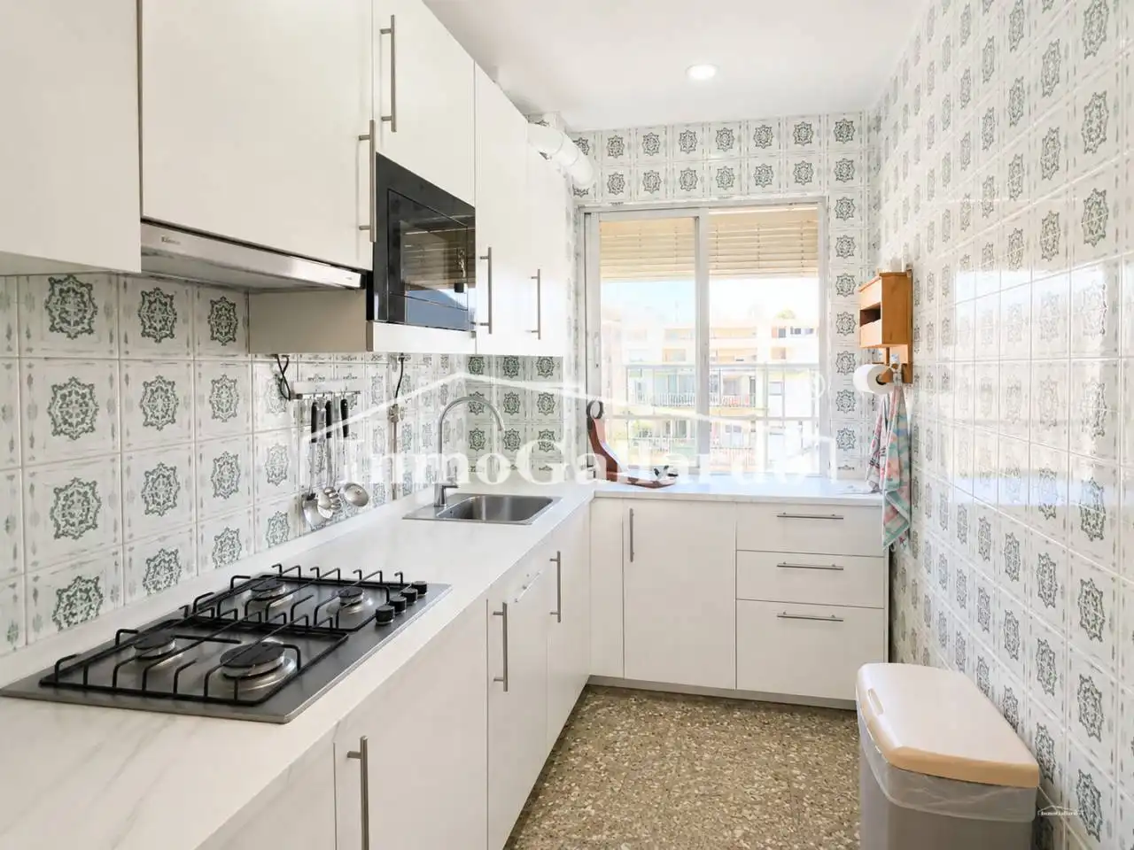 Kitchen of Flat for sale in Vélez-Málaga  with Heating, Terrace and Community pool