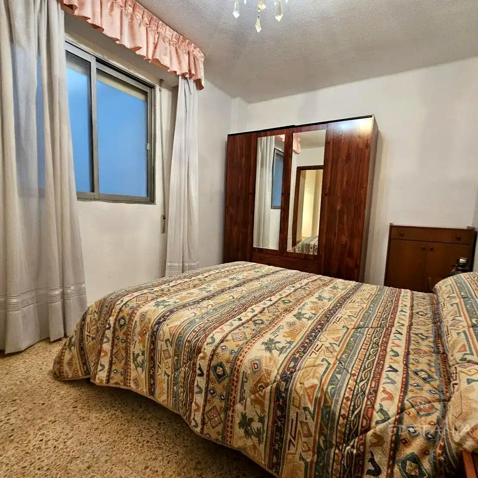 Habitación de Planta baja en venta en Moncada con Aire acondicionado y Terraza