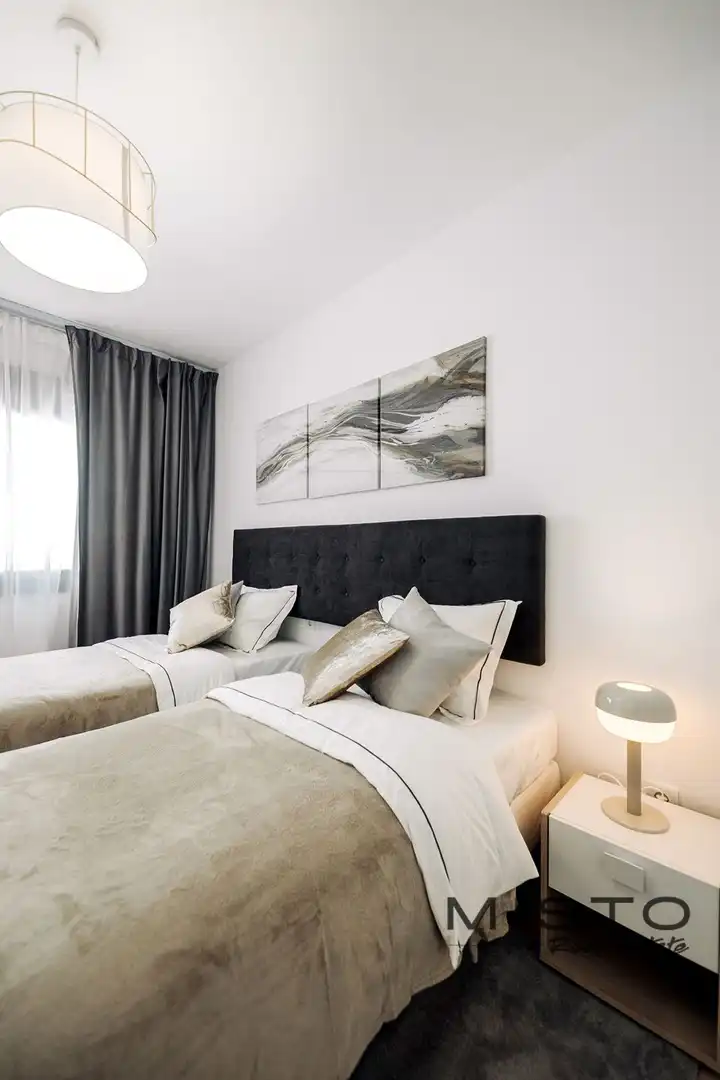 Casa a schiera in vendita a Urb. Dos Hermanas Ii  escalera  planta  puerta, imagen 7