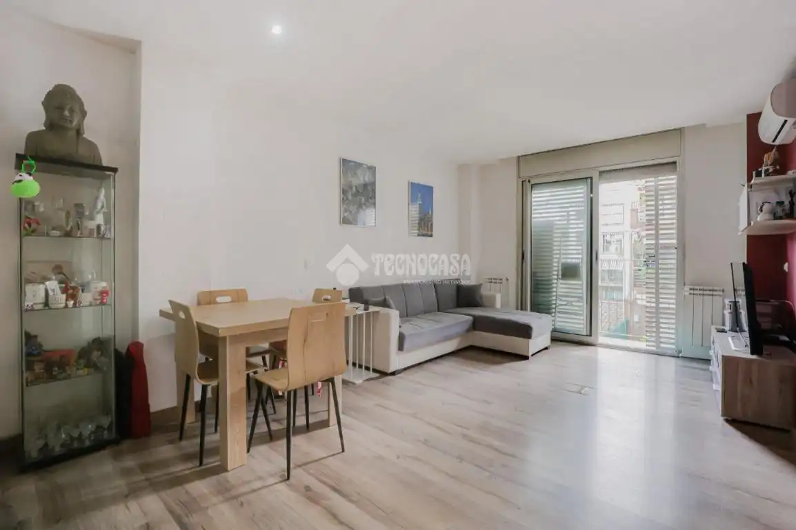 Wohnzimmer von Wohnung zum Verkauf in Montcada i Reixac mit Heizung, Abstellraum und Balkon