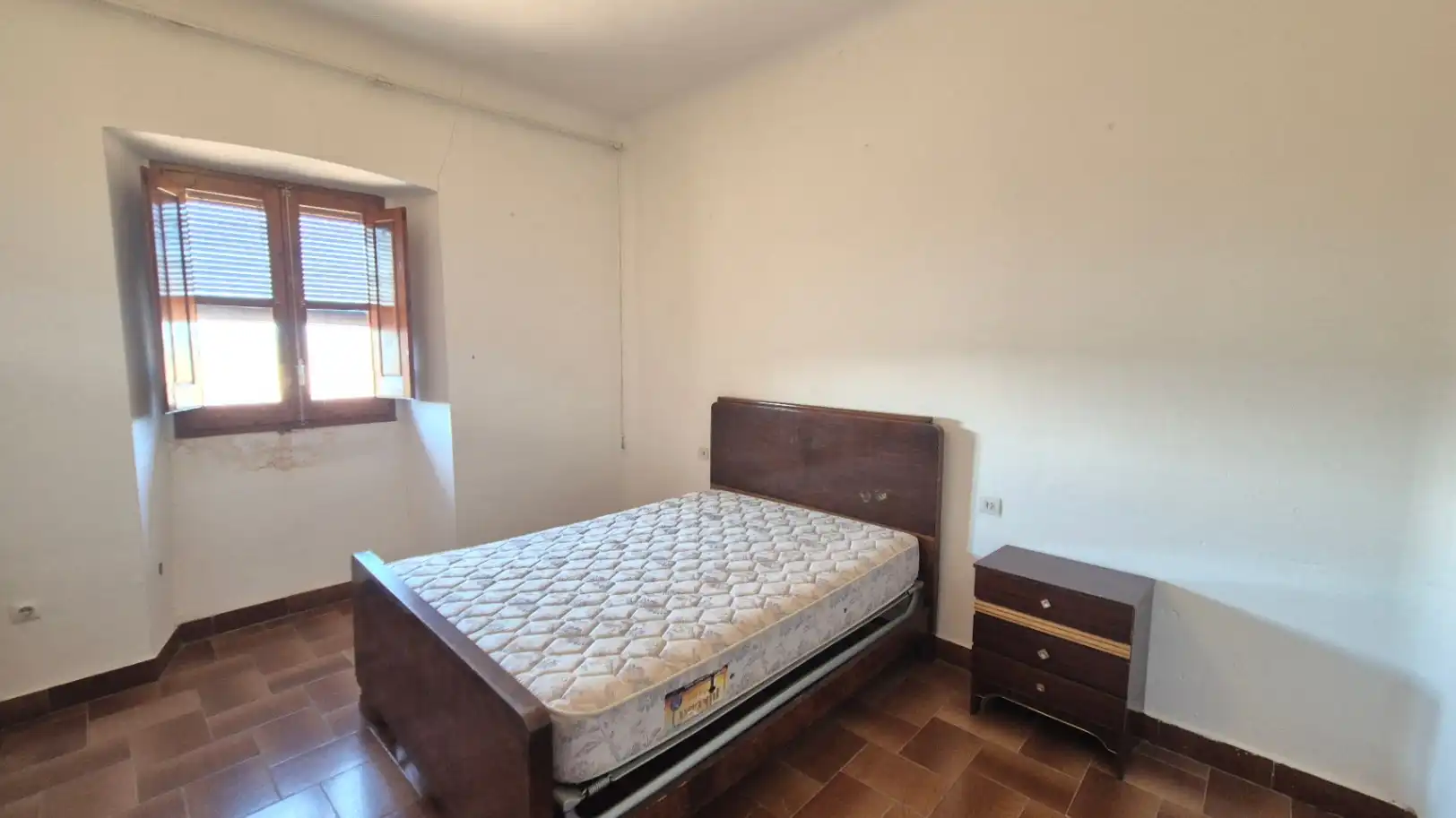 Bedroom of Country homes for sale in Jafre  with Heating, Private garden and Terrace