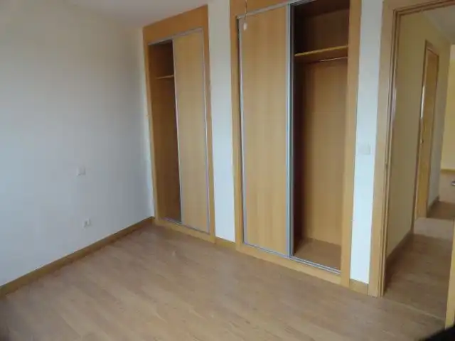Bedroom of Apartments for sale in Cabezón de Pisuerga  with Parquet flooring