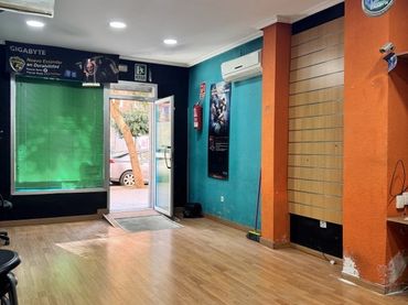 Local comercial en venda a Avenida de Andalucía