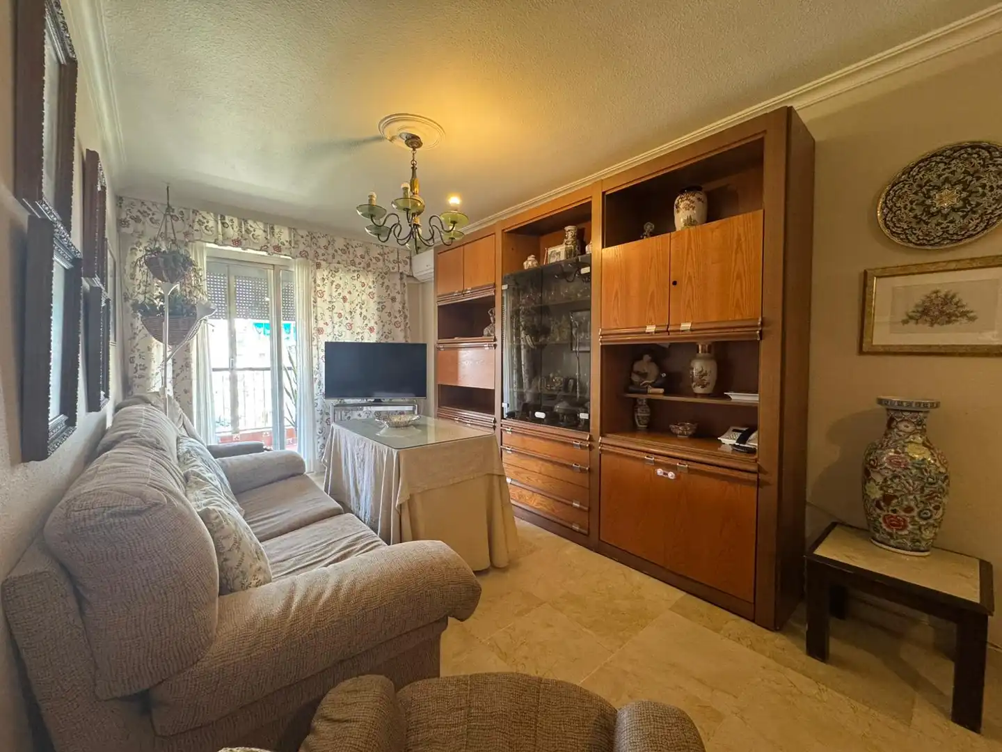 Living room of Flat for sale in Sevilla  with Terrace, Storage room and Balcony