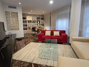 Wohnung mit Balkon zum Verkauf in Calle Poeta Miquel Hernández