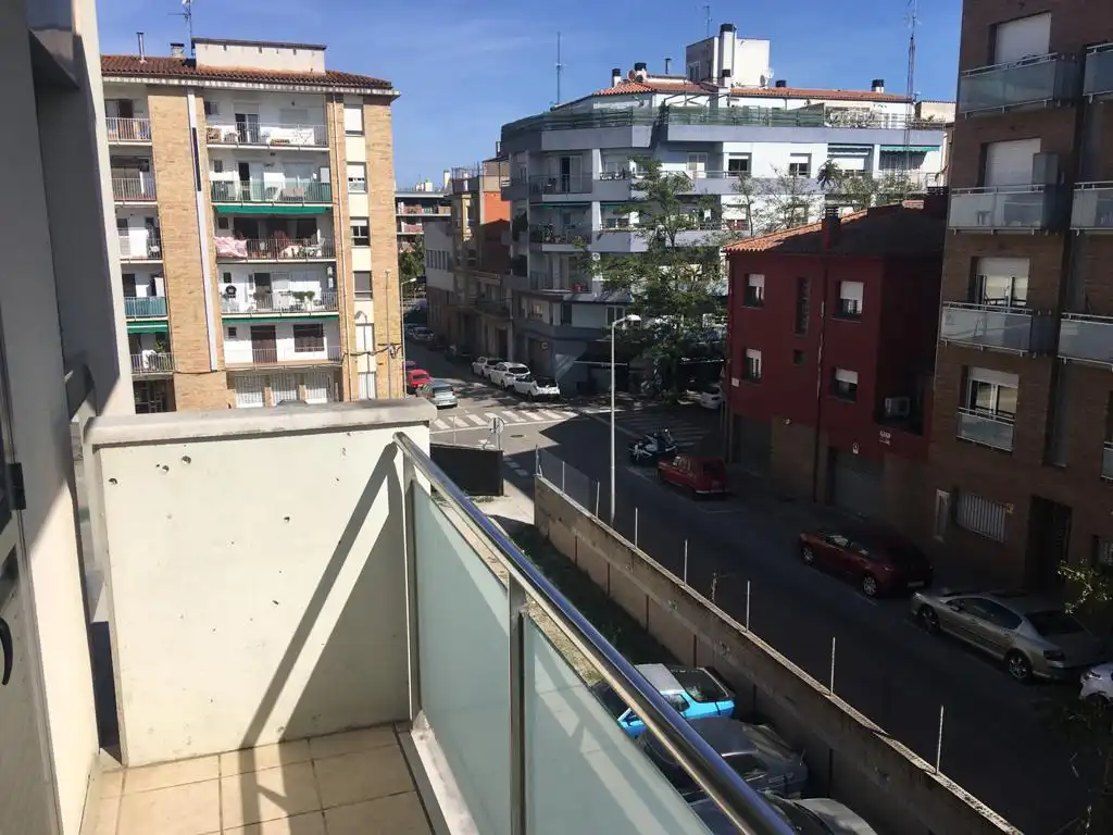 Vista exterior de Piso en venta en Girona