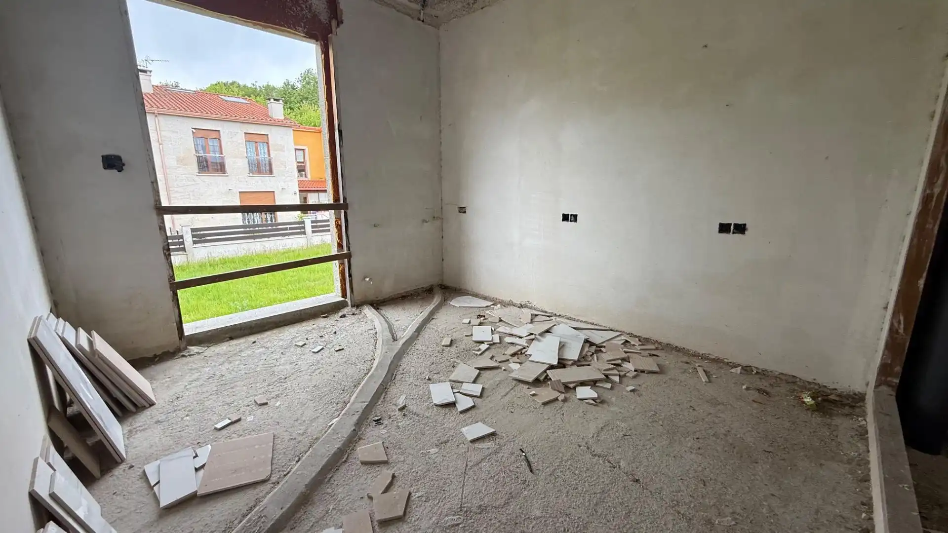 Casa adosada en venta en Allariz con Calefacción, Jardín privado y Terraza
