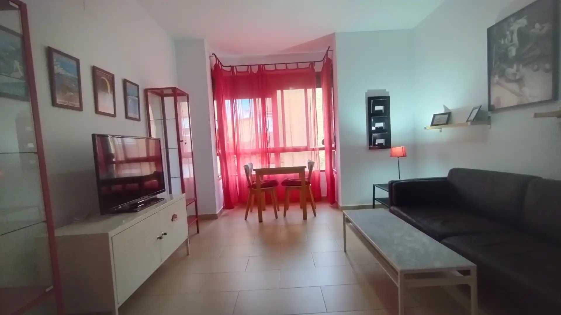 Sala d'estar de Pis en venda en Huelva amb Aire condicionat, Calefacció i Moblat
