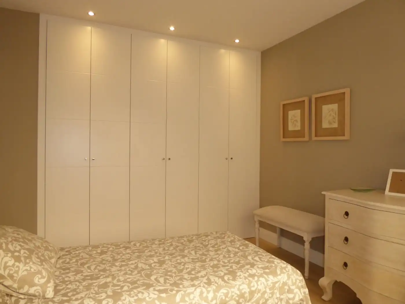 Bedroom of Apartments for rent in Jerez de la Frontera  with Air Conditioner and Parquet flooring
