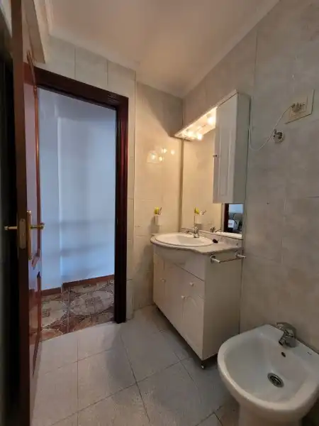 Baño de Piso en venta en Málaga con Aire acondicionado, Calefacción y Horno