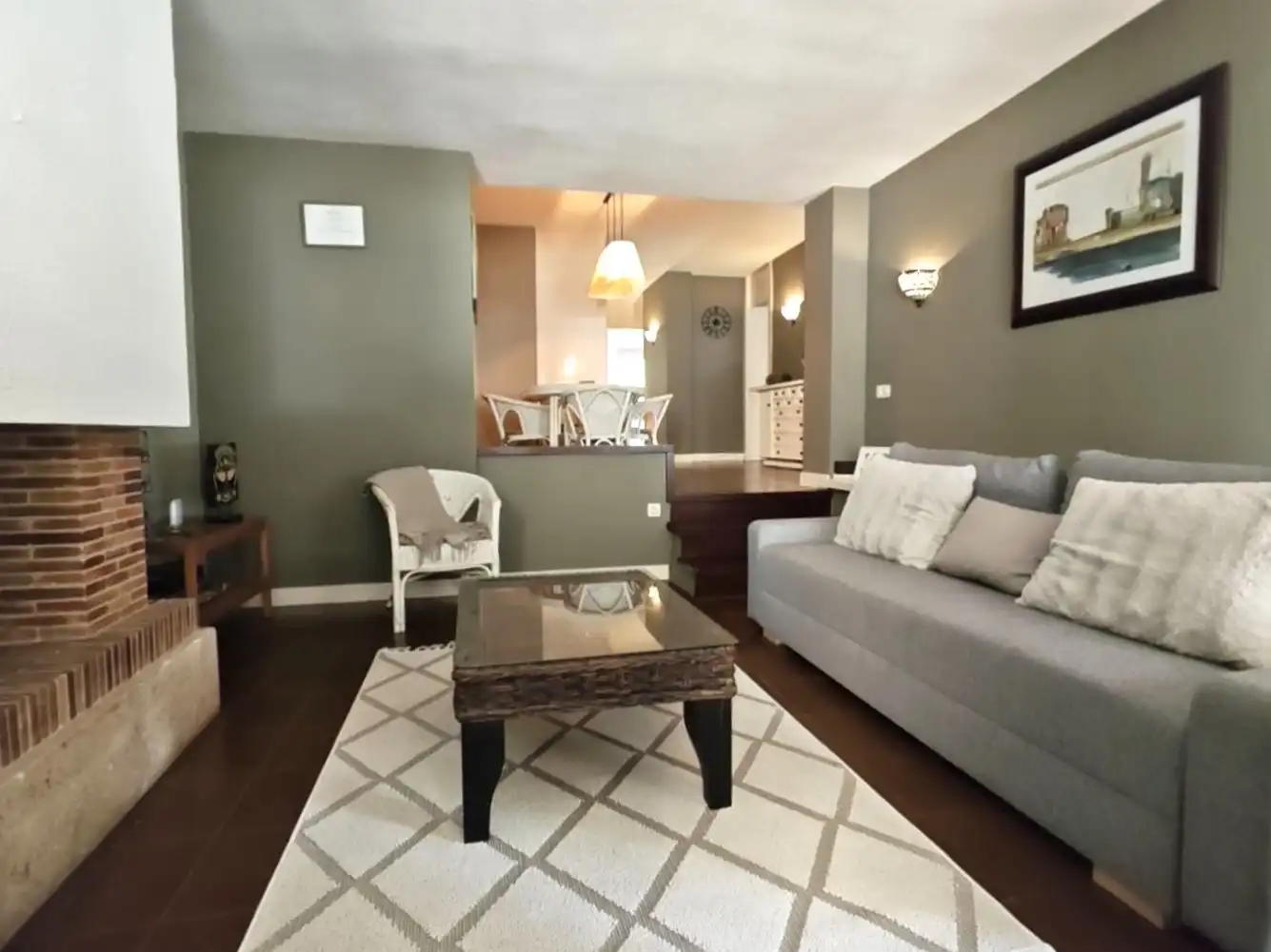 Sala de estar de Apartamento en venta en Castell d'Aro, Platja d'Aro i s'Agaró con Calefacción, Terraza y Amueblado