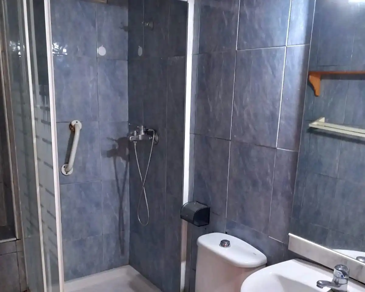 Badezimmer von Wohnungen zum Verkauf in Empuriabrava mit Terrasse