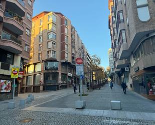 Vista exterior de Oficina de lloguer en Manresa amb Calefacció