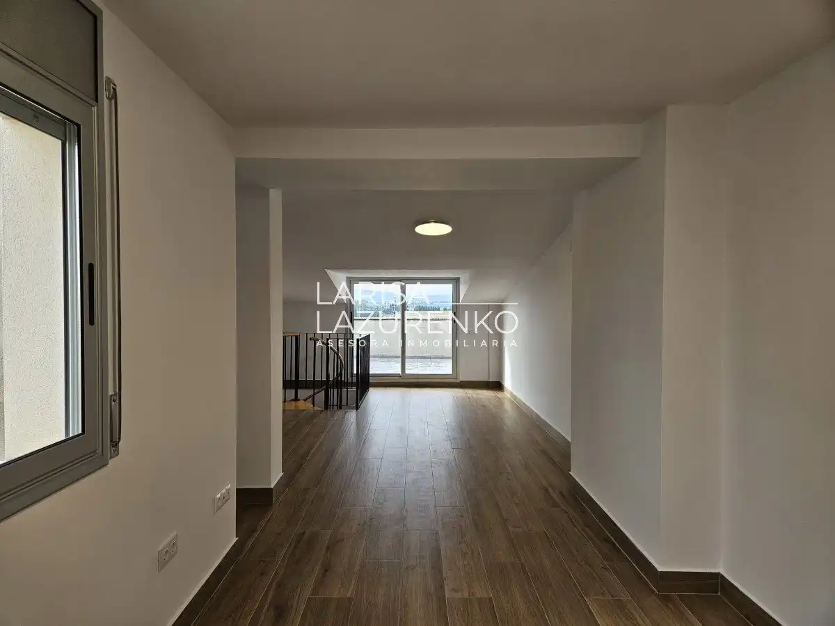 Dúplex en venta en L'Aldea con Terraza y Balcón