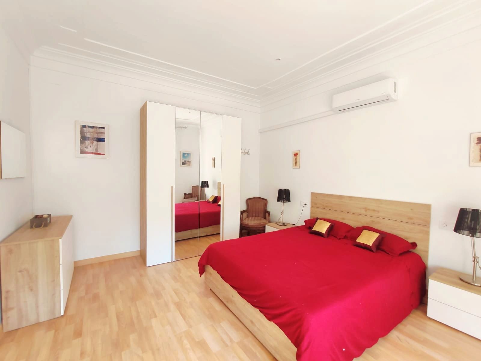 Bedroom of Flat to rent in  Barcelona Capital  with Air Conditioner, Heating and Storage room