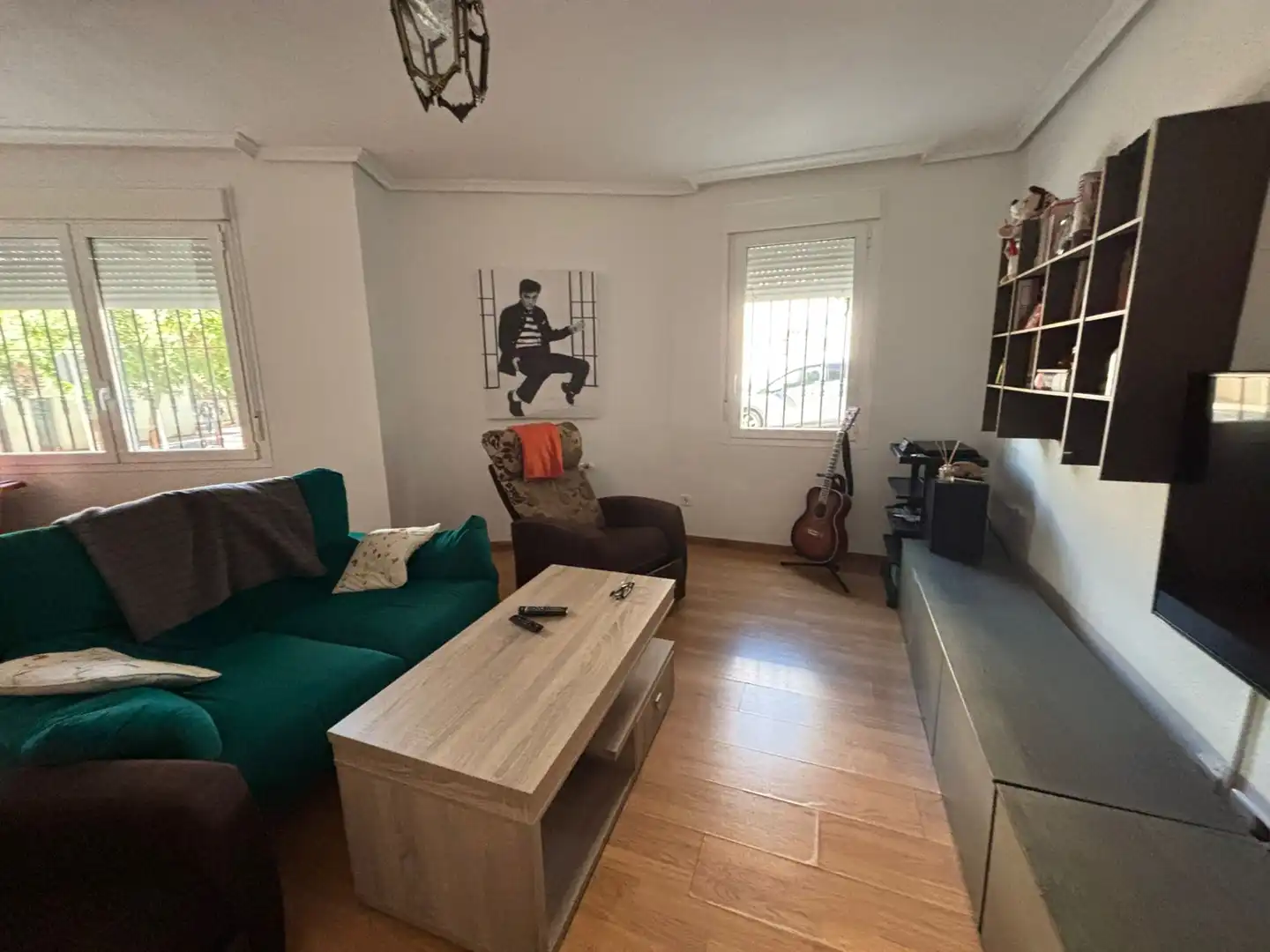 Sala de estar de Piso en venta en Azuqueca de Henares con Calefacción, Amueblado y Horno