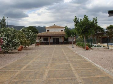 Detached house with balcony for sale in Hornillos