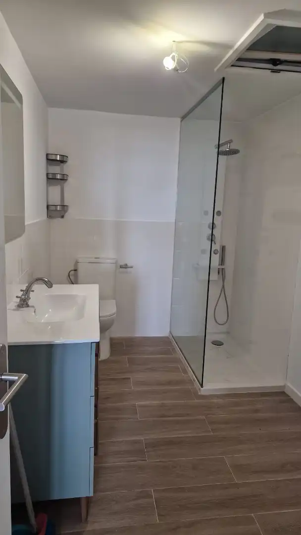 Baño de Piso en venta en Arteixo con Calefacción, Amueblado y Horno