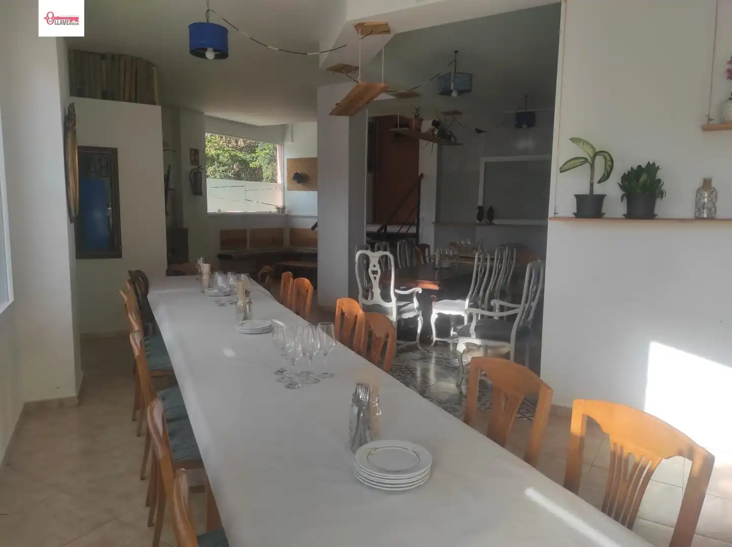 Menjador de Local en venda en Burgos amb Aire condicionat i Moblat
