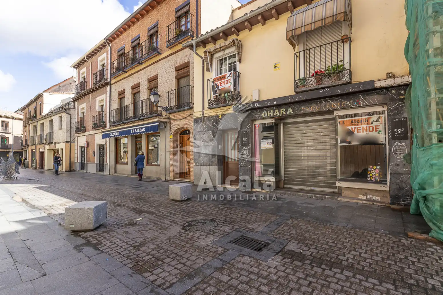 Vista exterior de Casa o xalet en venda en Alcalá de Henares amb Calefacció, Traster i Balcó