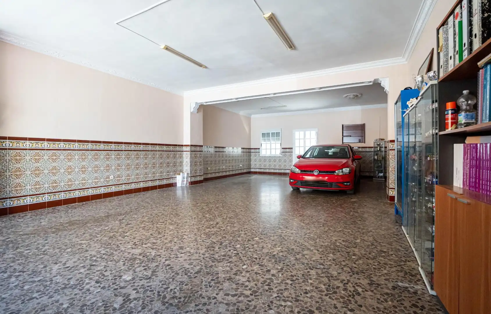 Parking de Casa adosada en venta en Alcalá del Río con Aire acondicionado, Calefacción y Amueblado