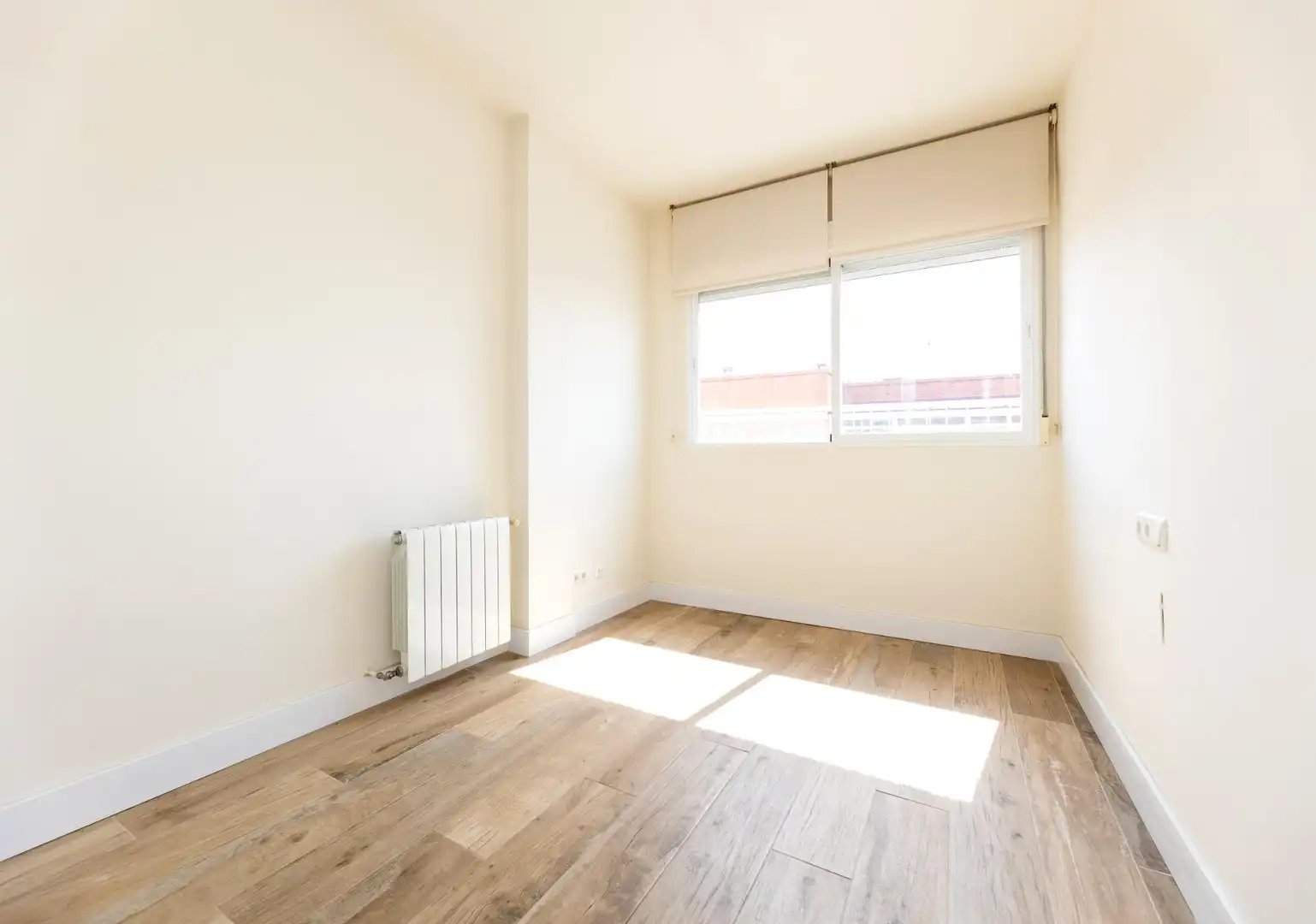 Habitación de Ático en venta en Granada con Aire acondicionado, Calefacción y Terraza