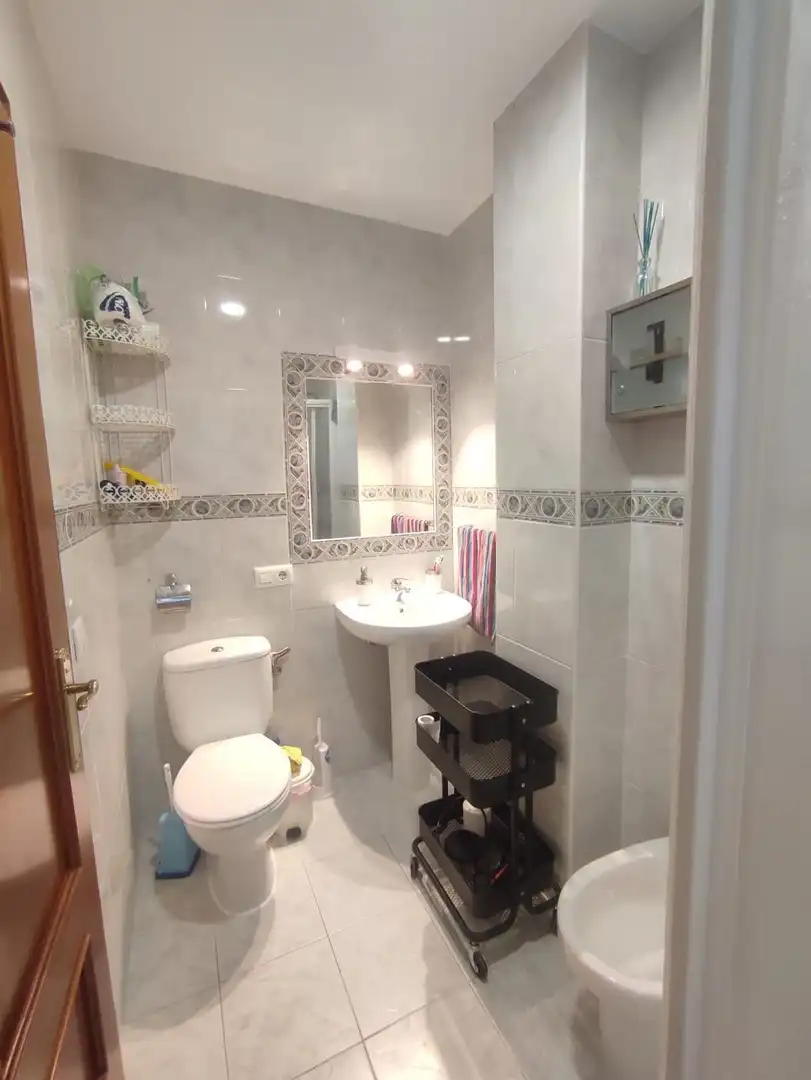 Bathroom of Apartments for rent in Conil de la Frontera  with Air Conditioner and Heating