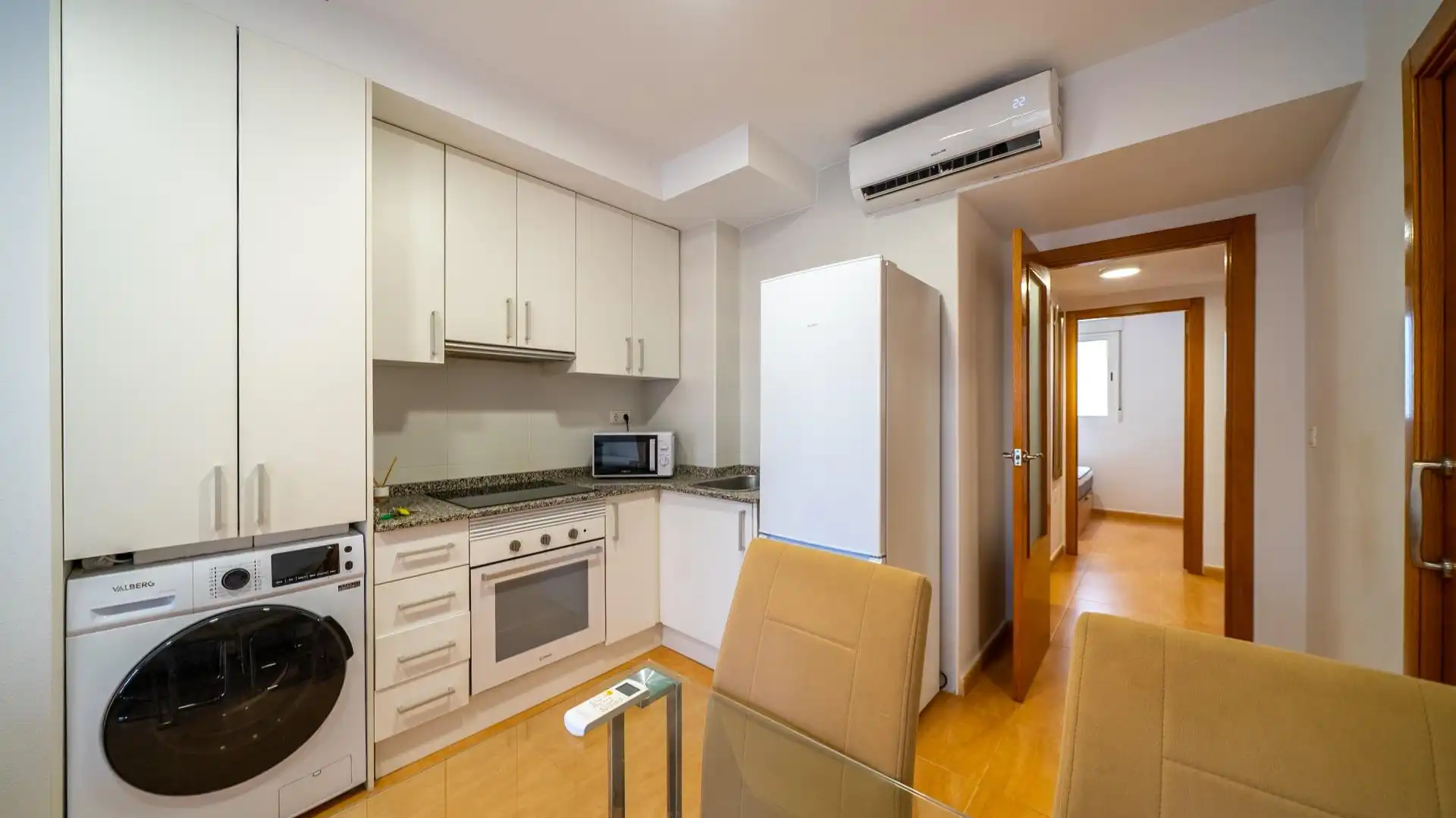 Cocina de Apartamento en venta en Alicante / Alacant con Aire acondicionado, Calefacción y Amueblado