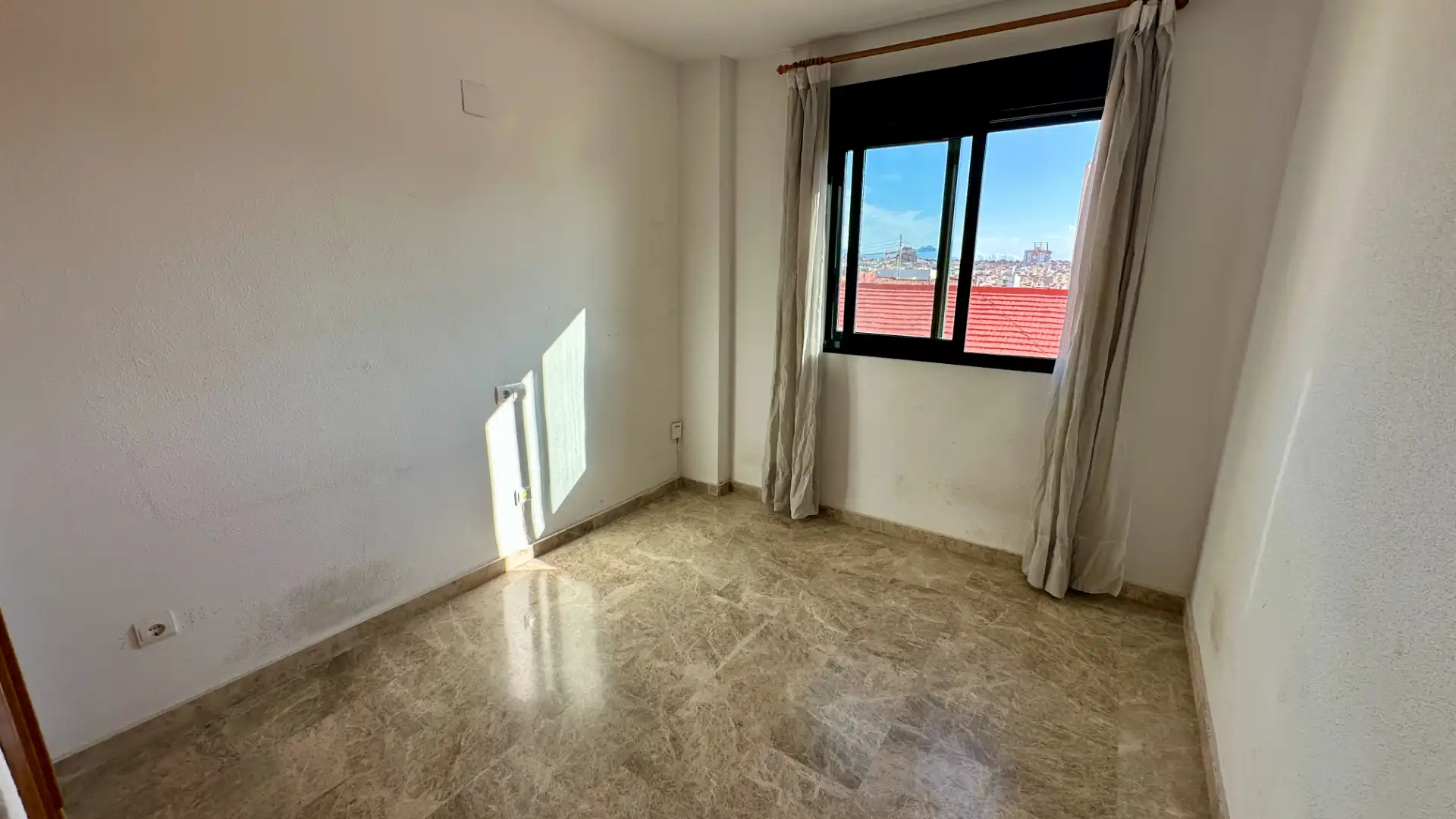 Flat with terrace for sale in Calle Ronda del Castillo, imagen 22