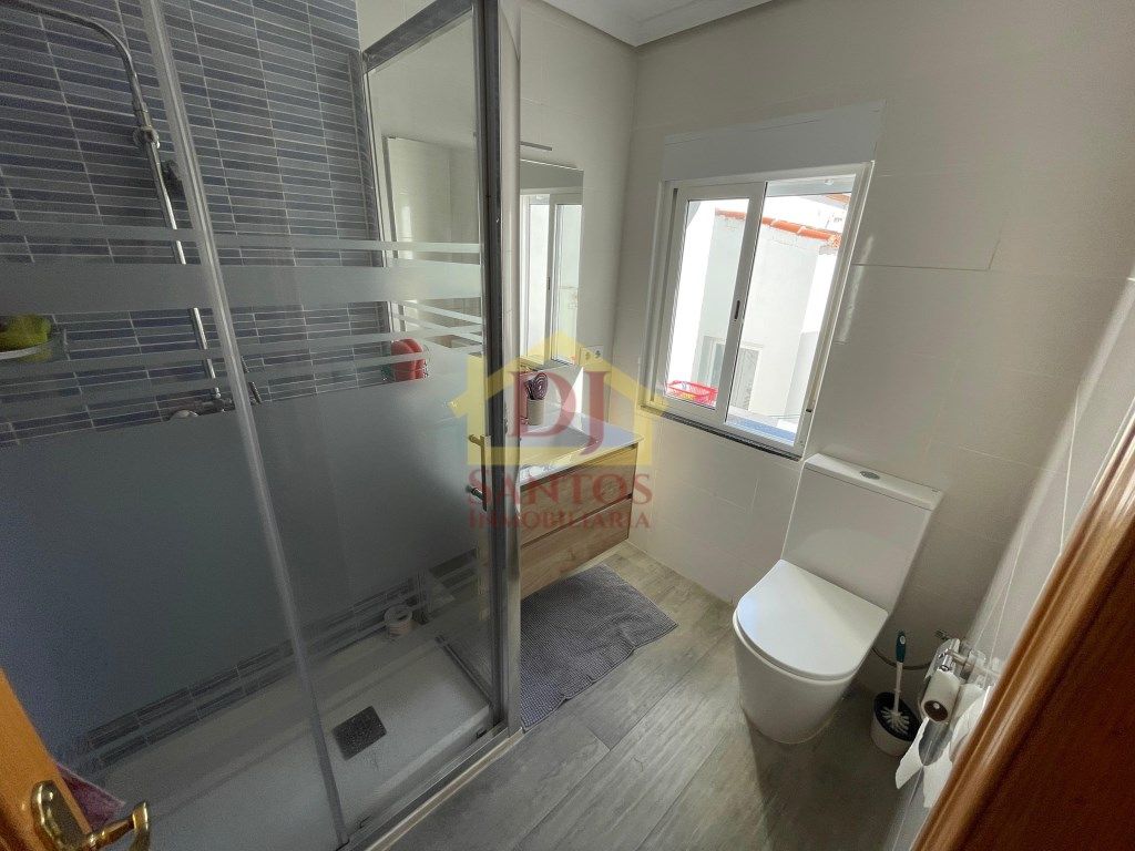 Bathroom of Flat for sale in Salamanca Capital