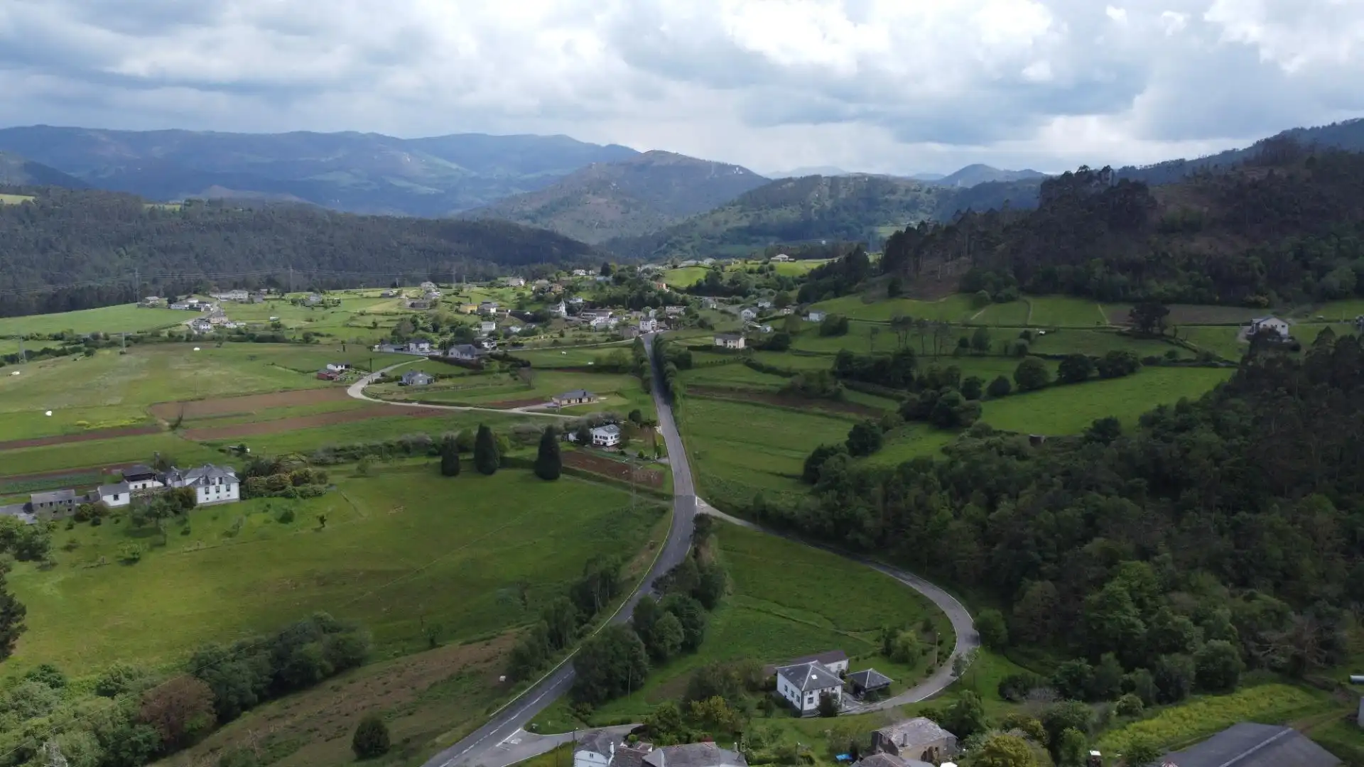 Außenansicht von Residential zum Verkauf in Coaña