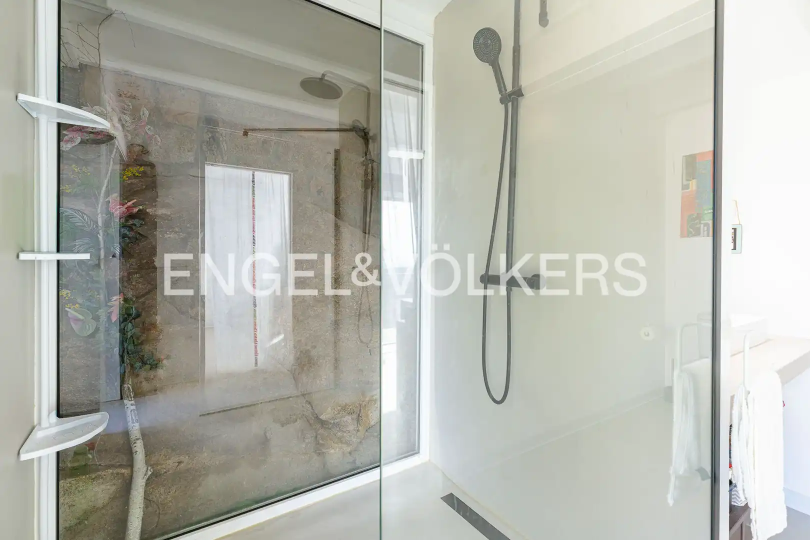 Bathroom of Houses for sale in Hoyo de Manzanares  with Air Conditioner, Heating and Private garden