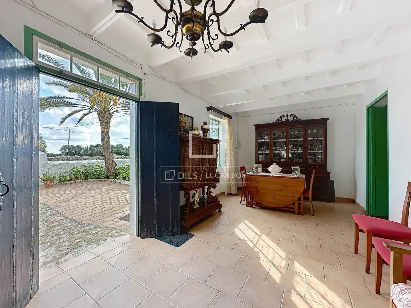 Esszimmer von Country house zum Verkauf in Es Castell mit Privatgarten, Abstellraum und Balkon