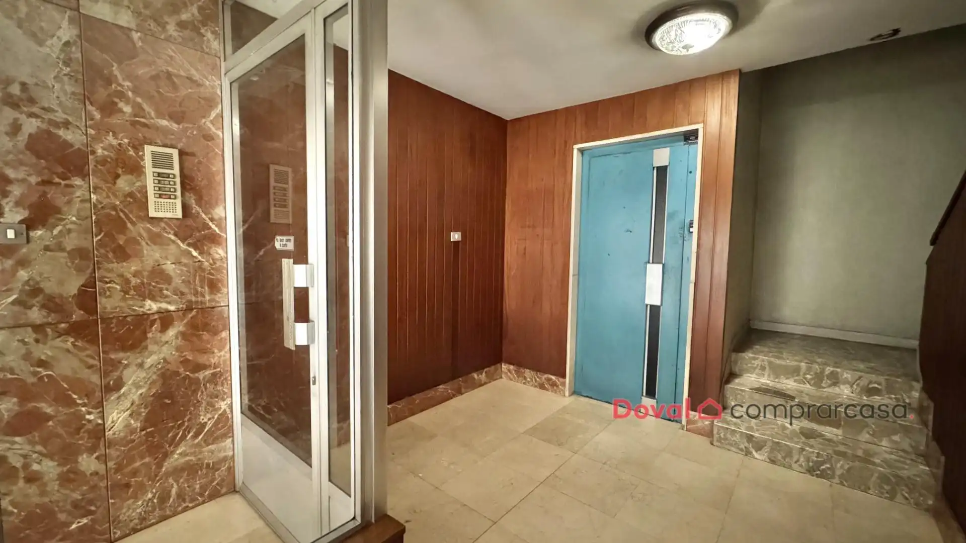 Piso en venta en Vigo  con Calefacción, Parquet y Terraza