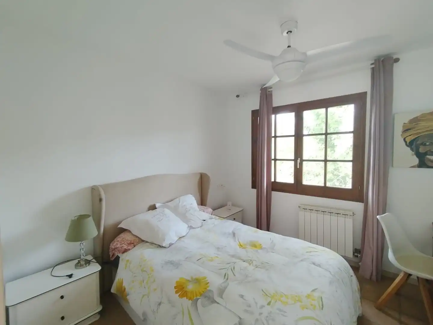 Schlafzimmer von Einfamilien-Reihenhaus zum Verkauf in Santa Cristina d'Aro mit Heizung und Terrasse