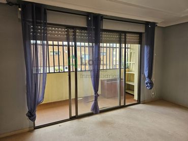 Local comercial en venda a Avenida Sinforiano Madroñero