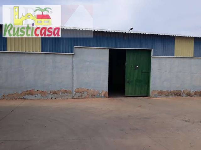 Nave industrial en Venta en Bailén