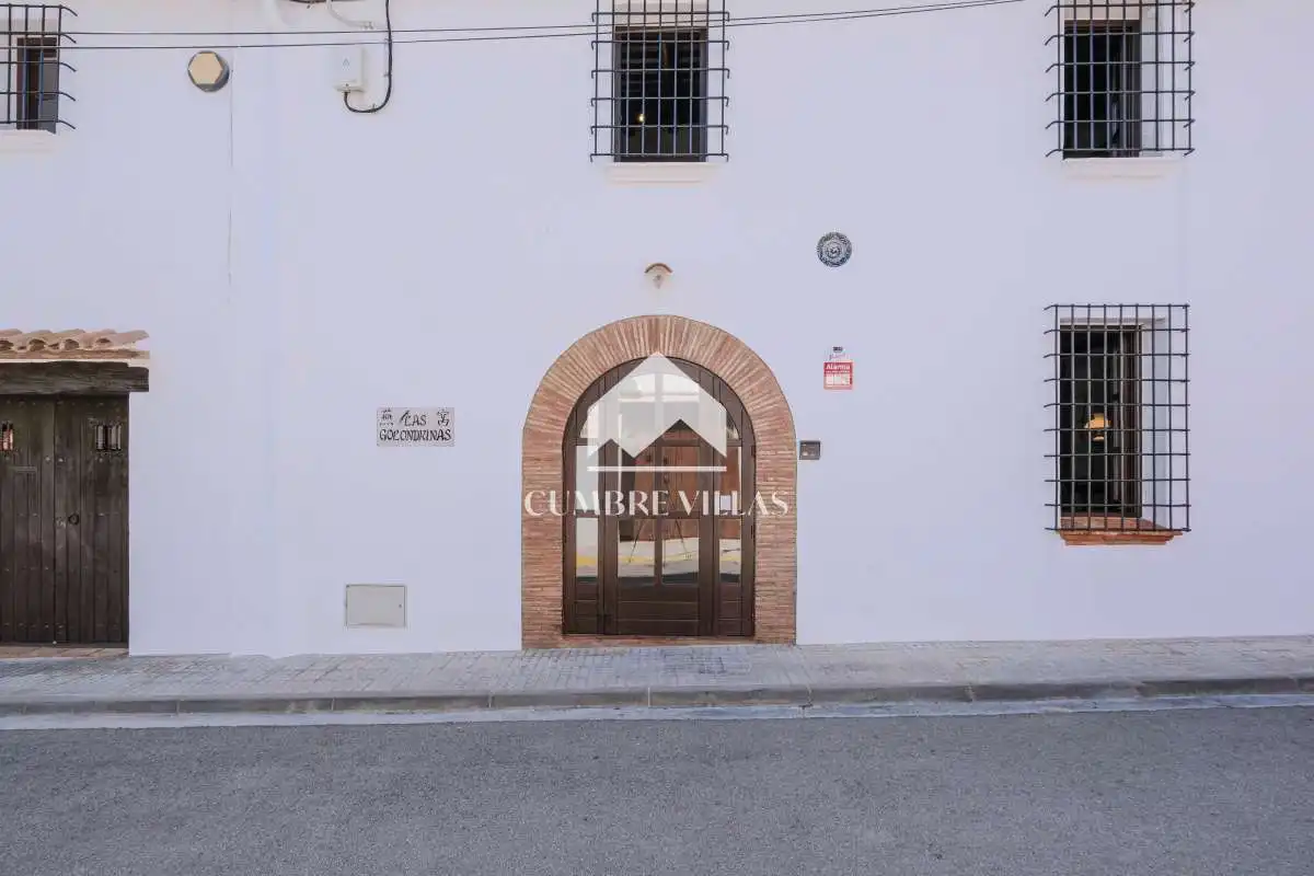Vista exterior de Casa o xalet en venda en Sant Pere de Ribes amb Calefacció, Terrassa i Traster