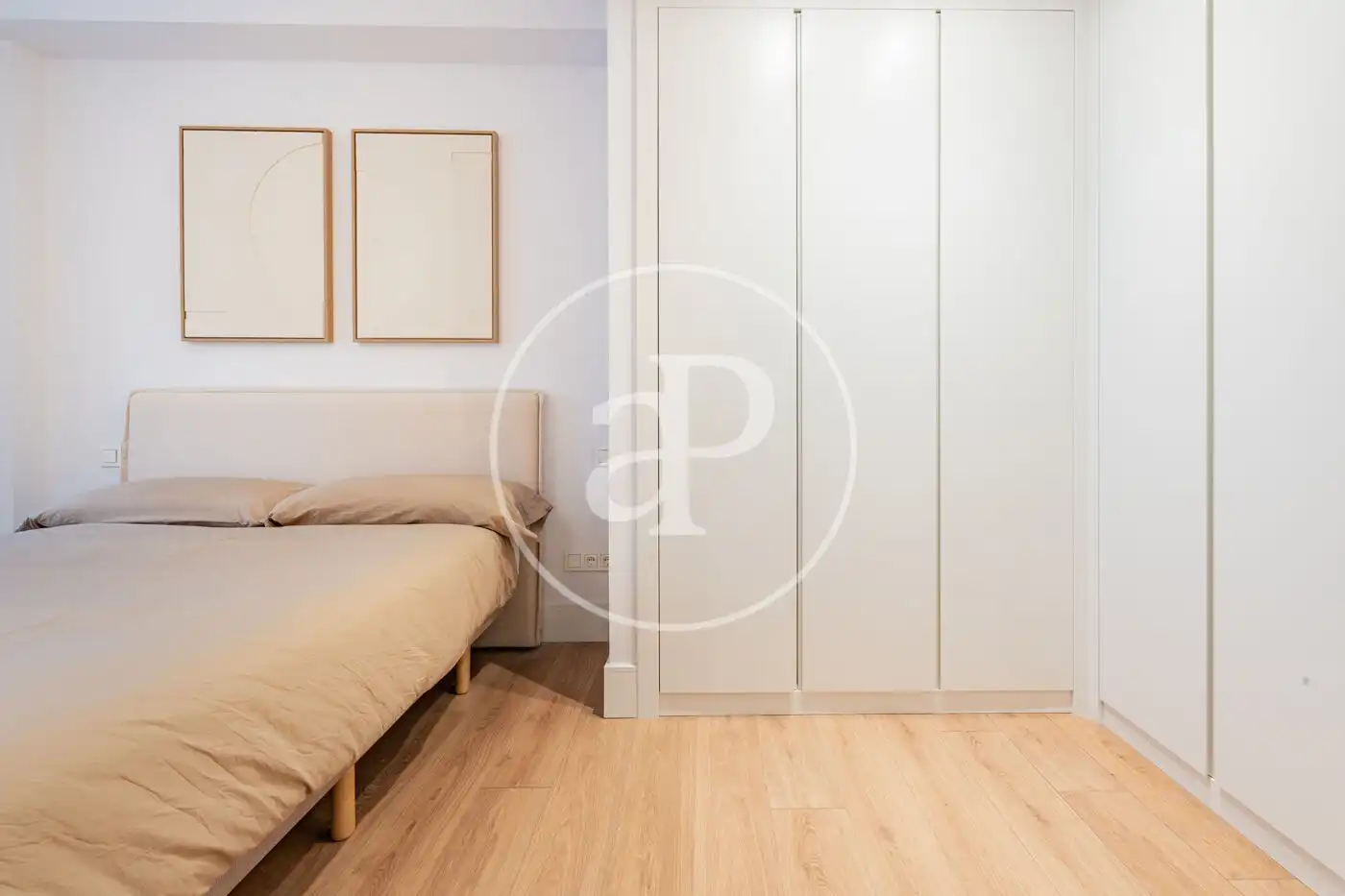 Bedroom of Flat for sale in Madrid  with Air Conditioner, Heating and Storage room